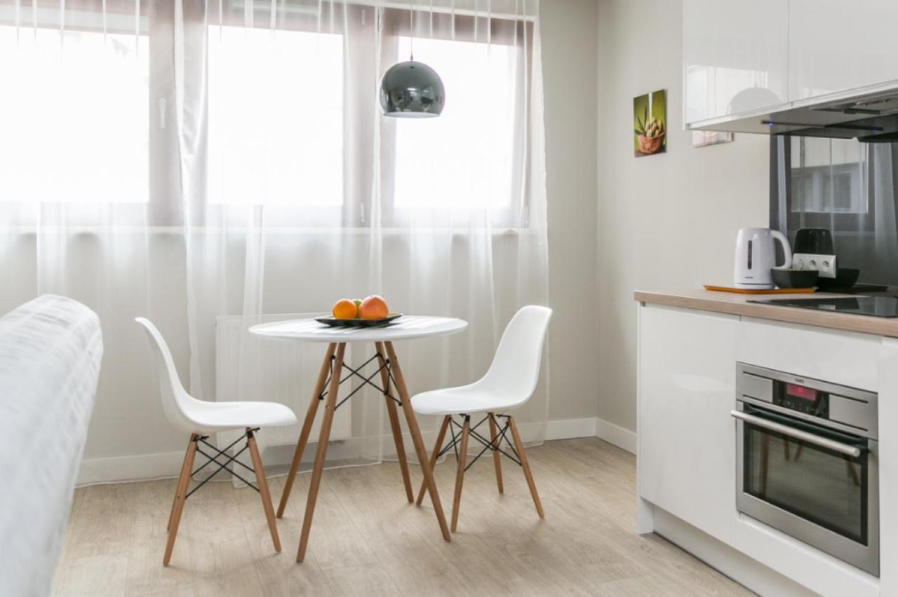 Wronia Apartments Varsó Kültér fotó
